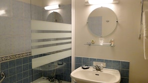 Free toiletries, towels