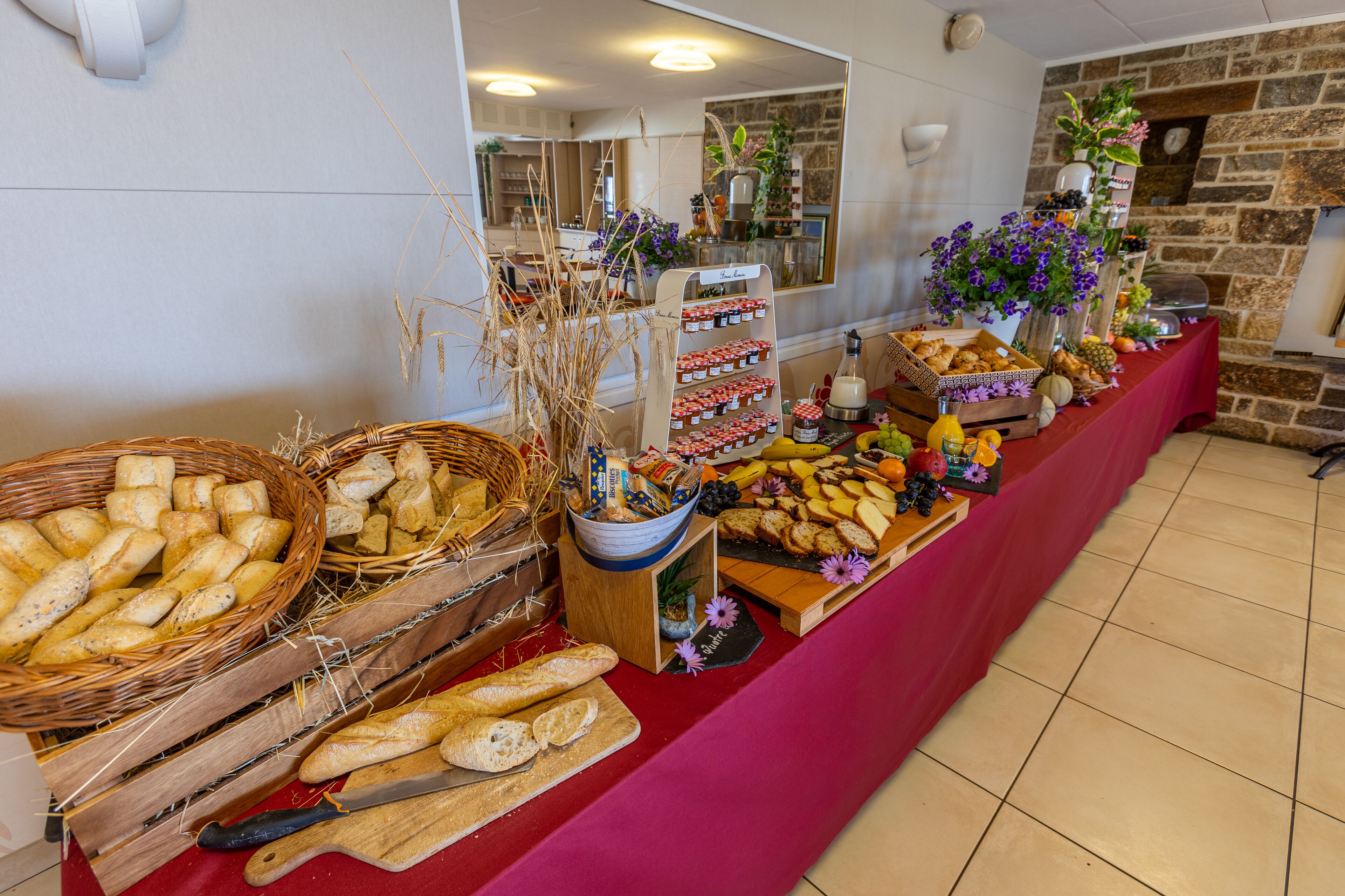 Daily buffet breakfast for a fee
