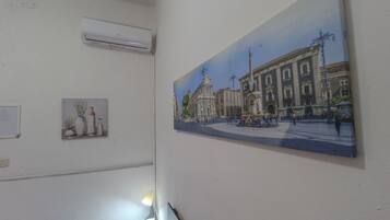 Quarto casal, 1 quarto, banheiro privativo | Escrivaninha, Wi-Fi de cortesia