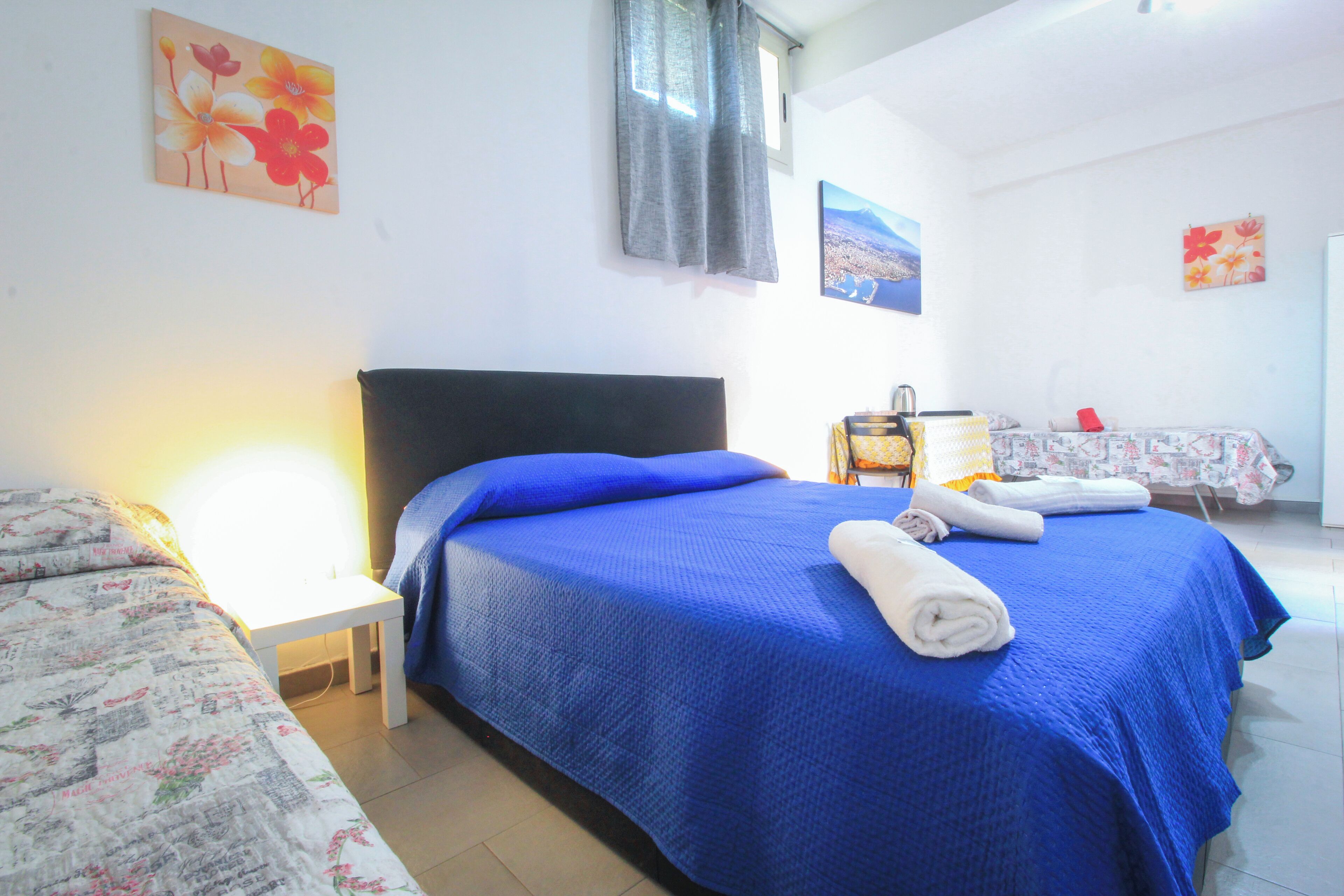 Quadruple Room, Private Bathroom | Desk, free WiFi