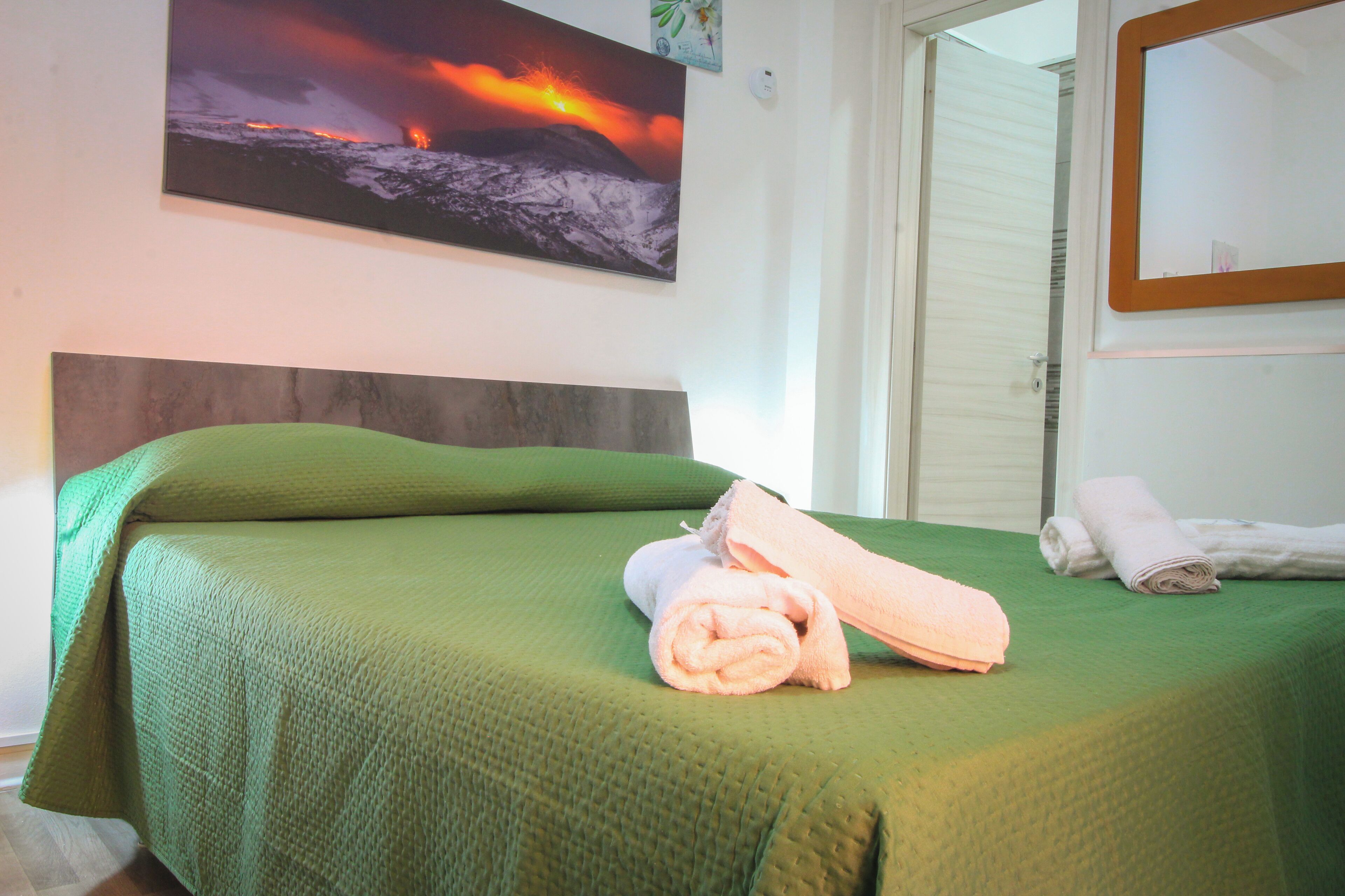 Double Room, 1 Bedroom, Private Bathroom | Desk, free WiFi