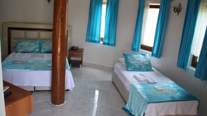 In-room safe, iron/ironing board (on request), cribs (free) - Hotel Sunset Troia (Ezine)