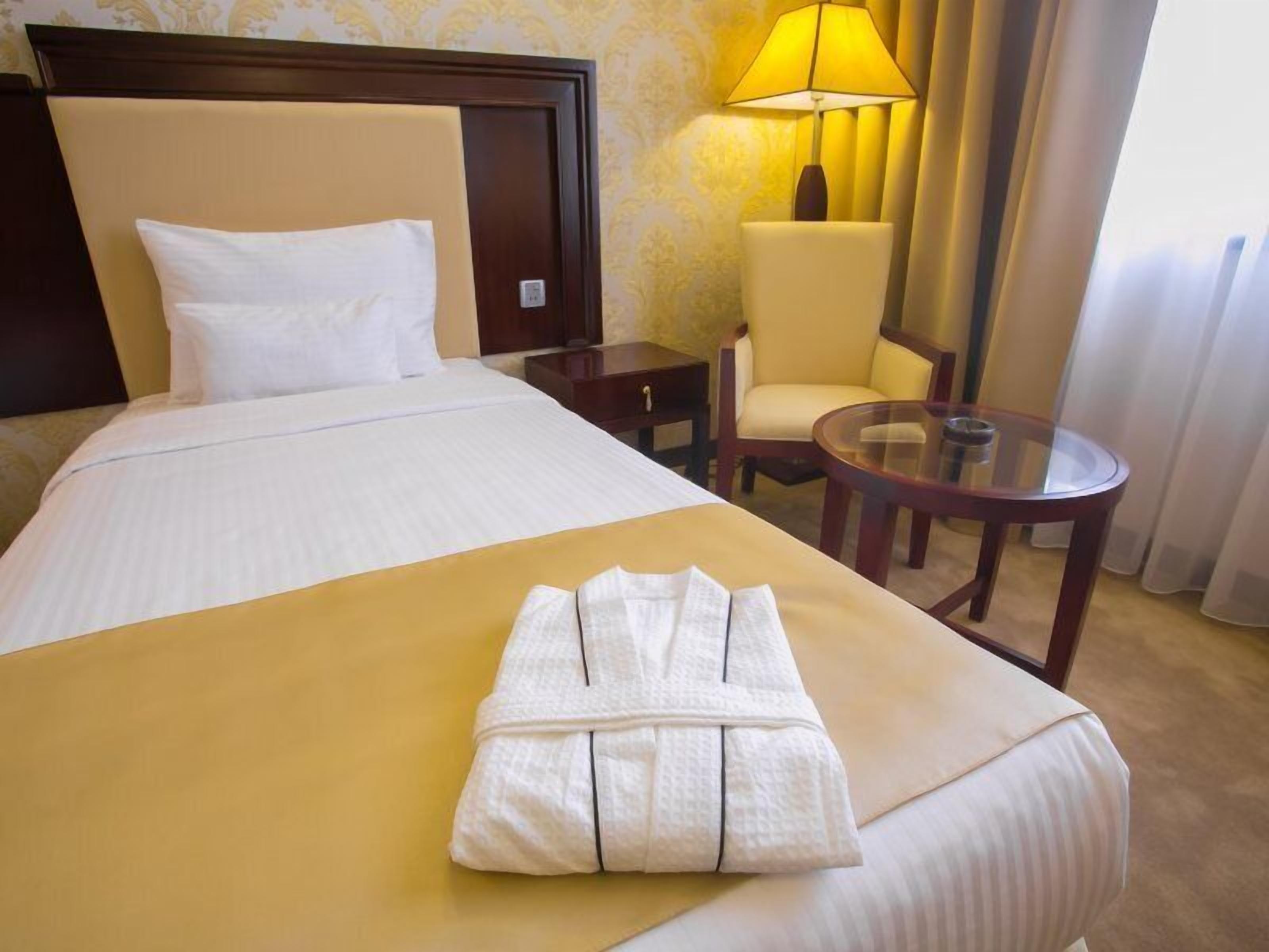 Photo - Emerald Hotel