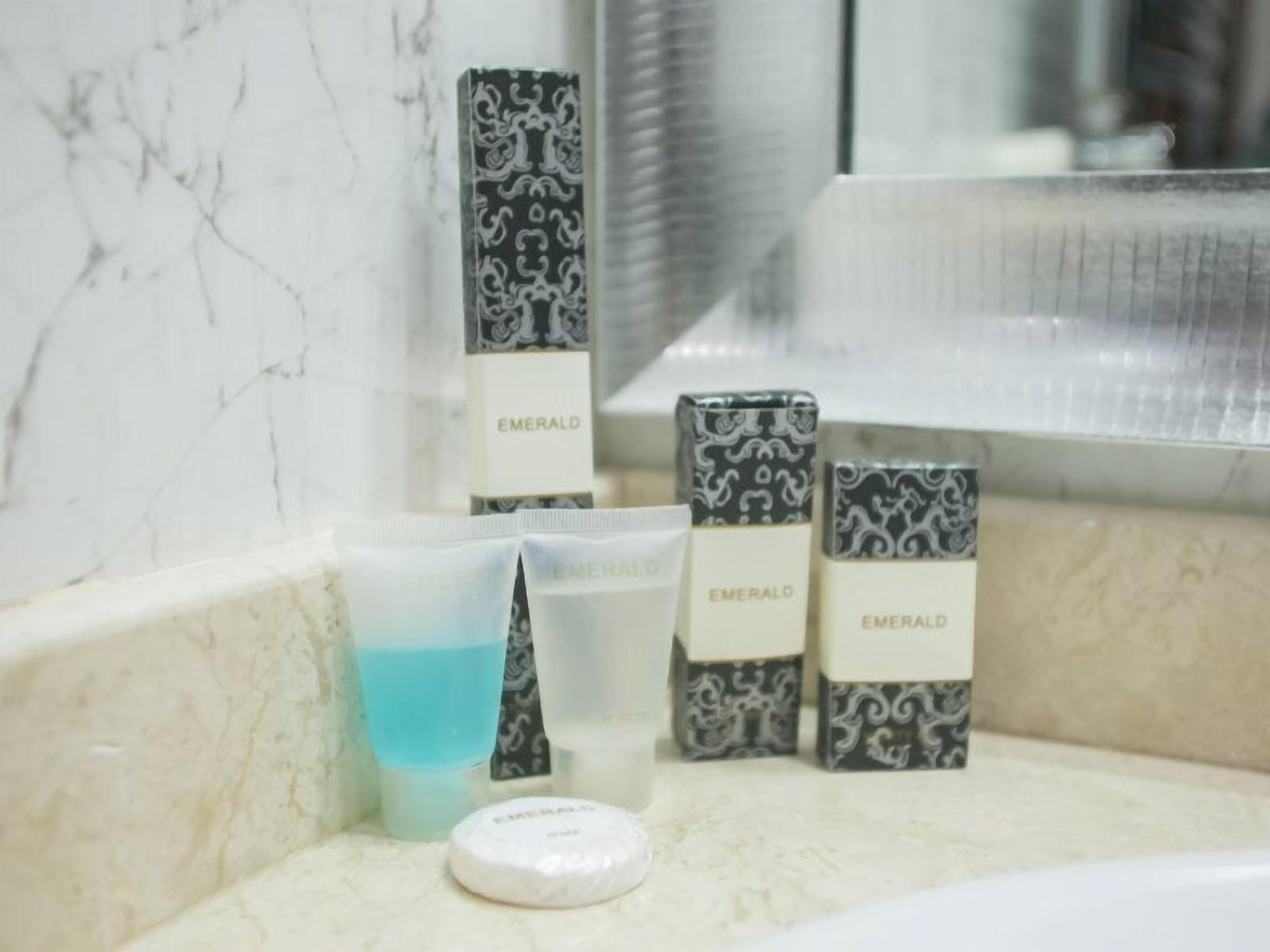 Photo - Emerald Hotel