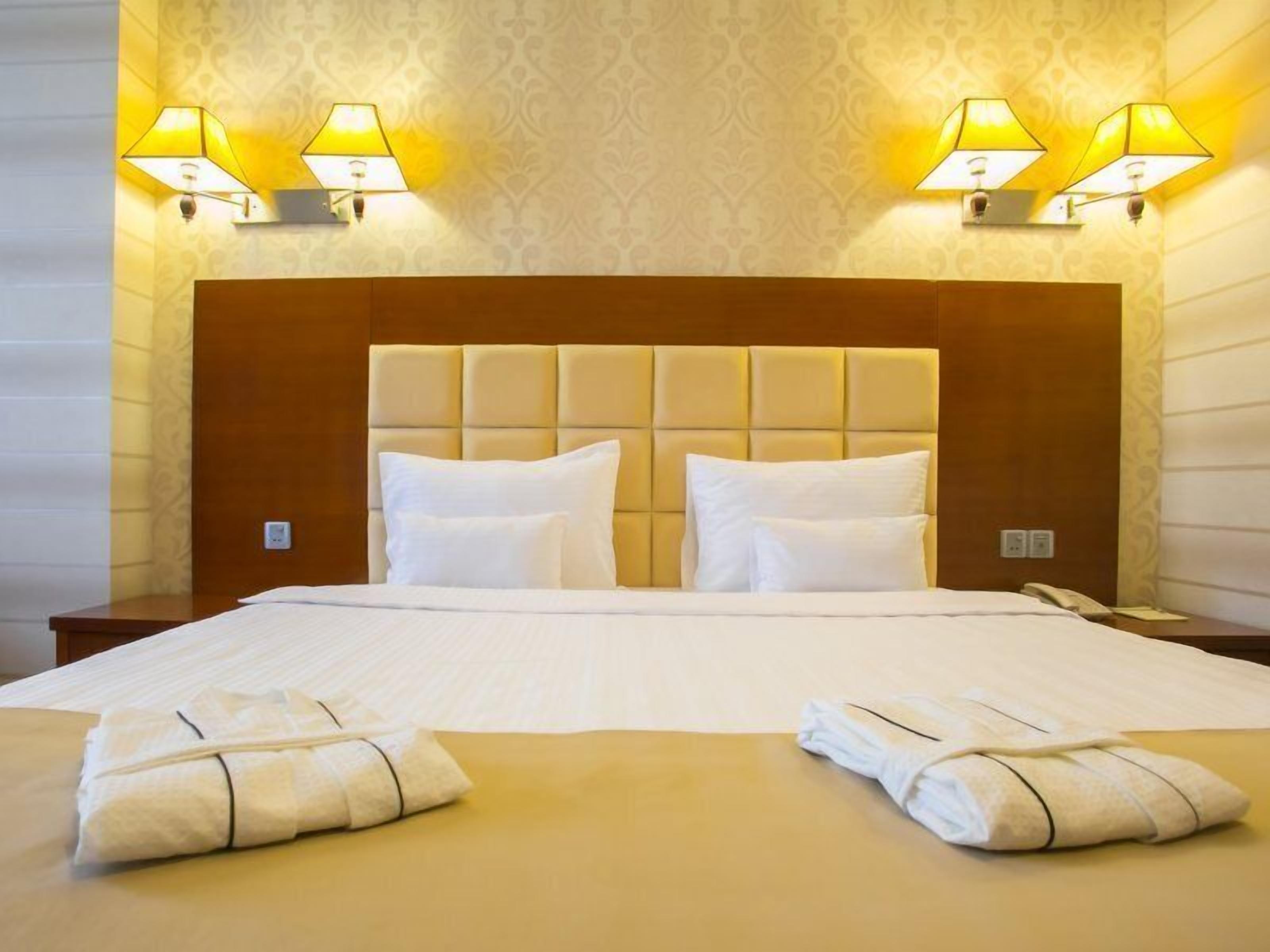 Photo - Emerald Hotel