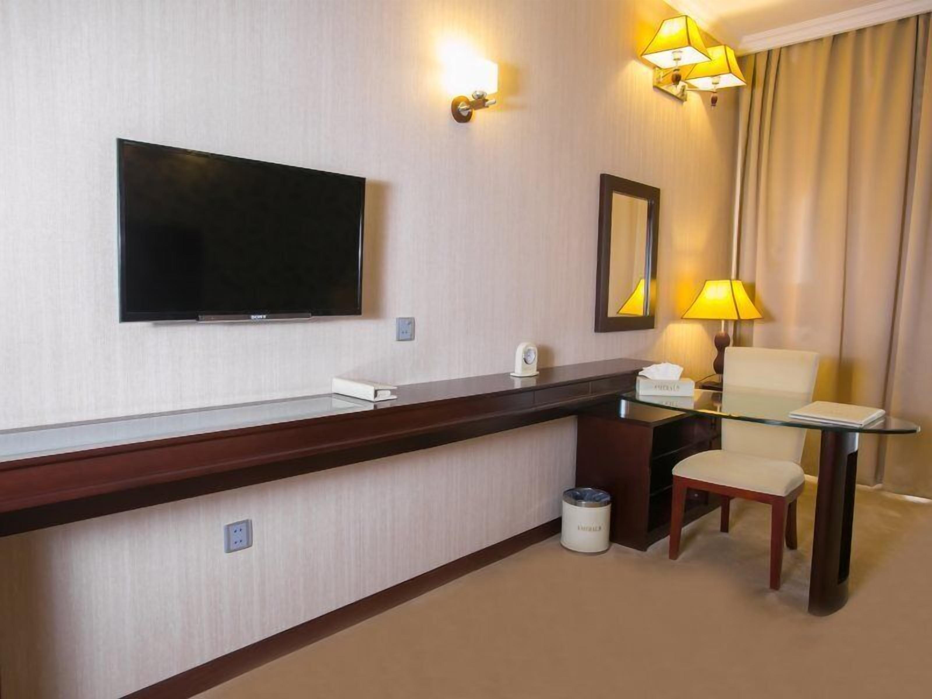 Photo - Emerald Hotel