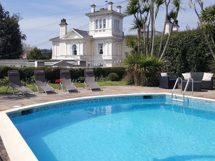 Seasonal outdoor pool, sun loungers