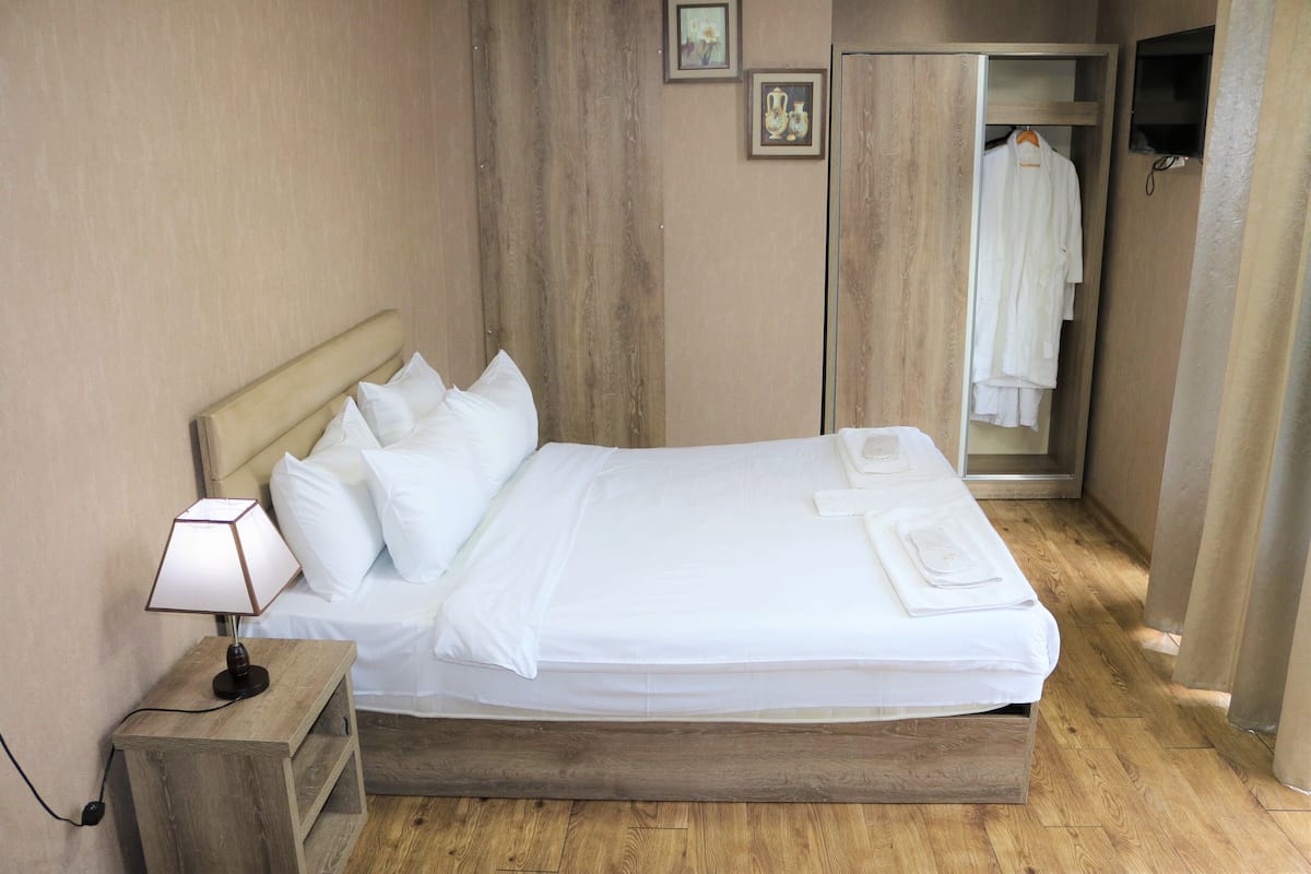 Superior Single Room | Premium bedding, minibar, in-room safe, desk