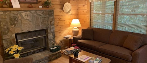Kabin | Ruang keluarga | Perapian