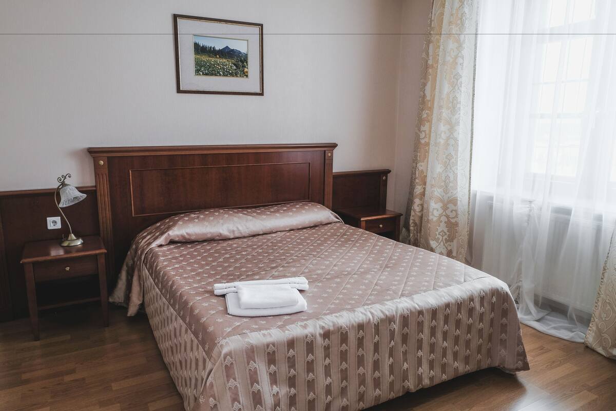 Suite junior | Minibar, escritorio, wifi gratis y ropa de cama