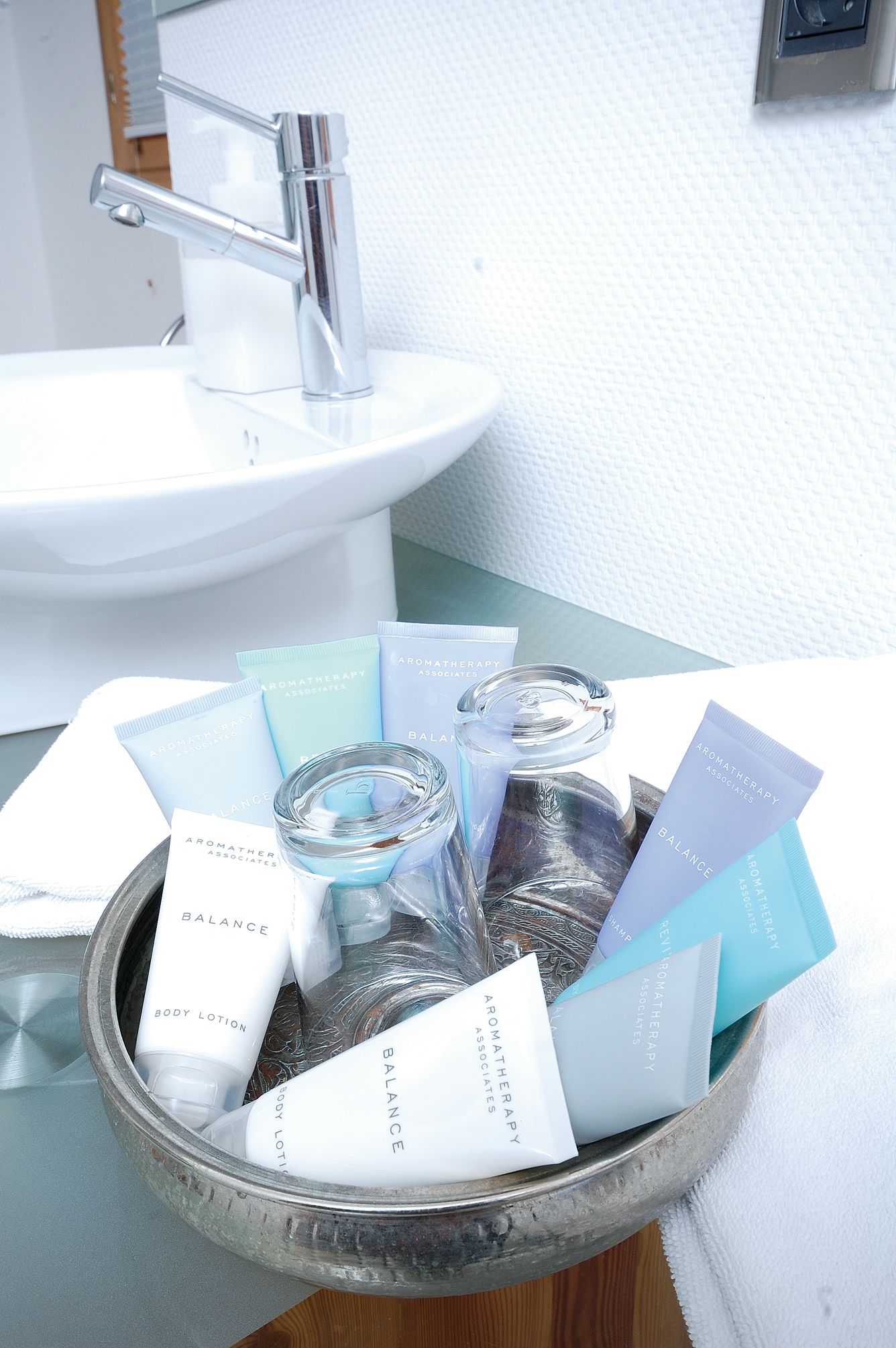 junior suite with garden view | bathroom amenities | free toiletries, hair dryer, slippers, towels