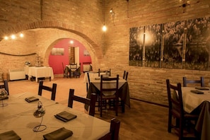 Restaurant - Poste del Chiugi (Castiglione del Lago)