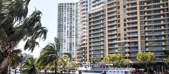 Artrageous on the river By RocketStay