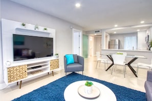 Standard Double Room, 1 Double Bed, Pool Access (Designer One Bedroom - Monthly ) | Living area