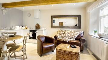 Luxury Apartment, Ensuite, Garden View | Miscellaneous