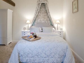 Luxe appartement, en-suite badkamer, uitzicht op tuin | 1 slaapkamer