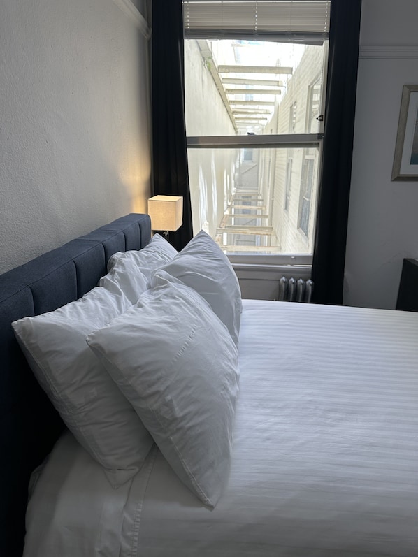 Standard Room, 1 Double Bed, Private Bathroom