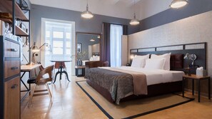 Habitación doble superior | Minibar, caja de seguridad en la habitación, escritorio y wifi gratis