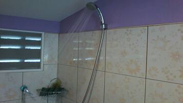 Shower, free toiletries, towels