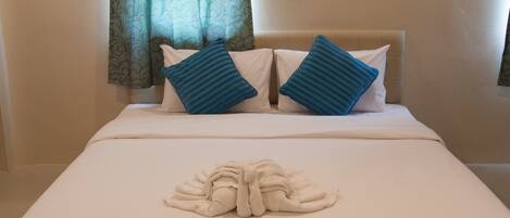 Standard Double Room | Escritorio, cunas, camas extra y wifi gratis