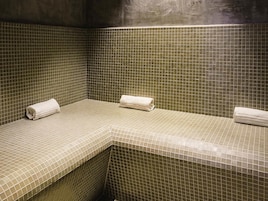 Indoor pool, pool loungers