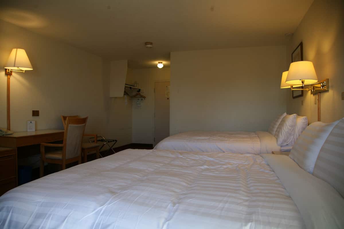 Classic Studio Suite, 2 Queen Beds | Desk, iron/ironing board, free WiFi, bed sheets