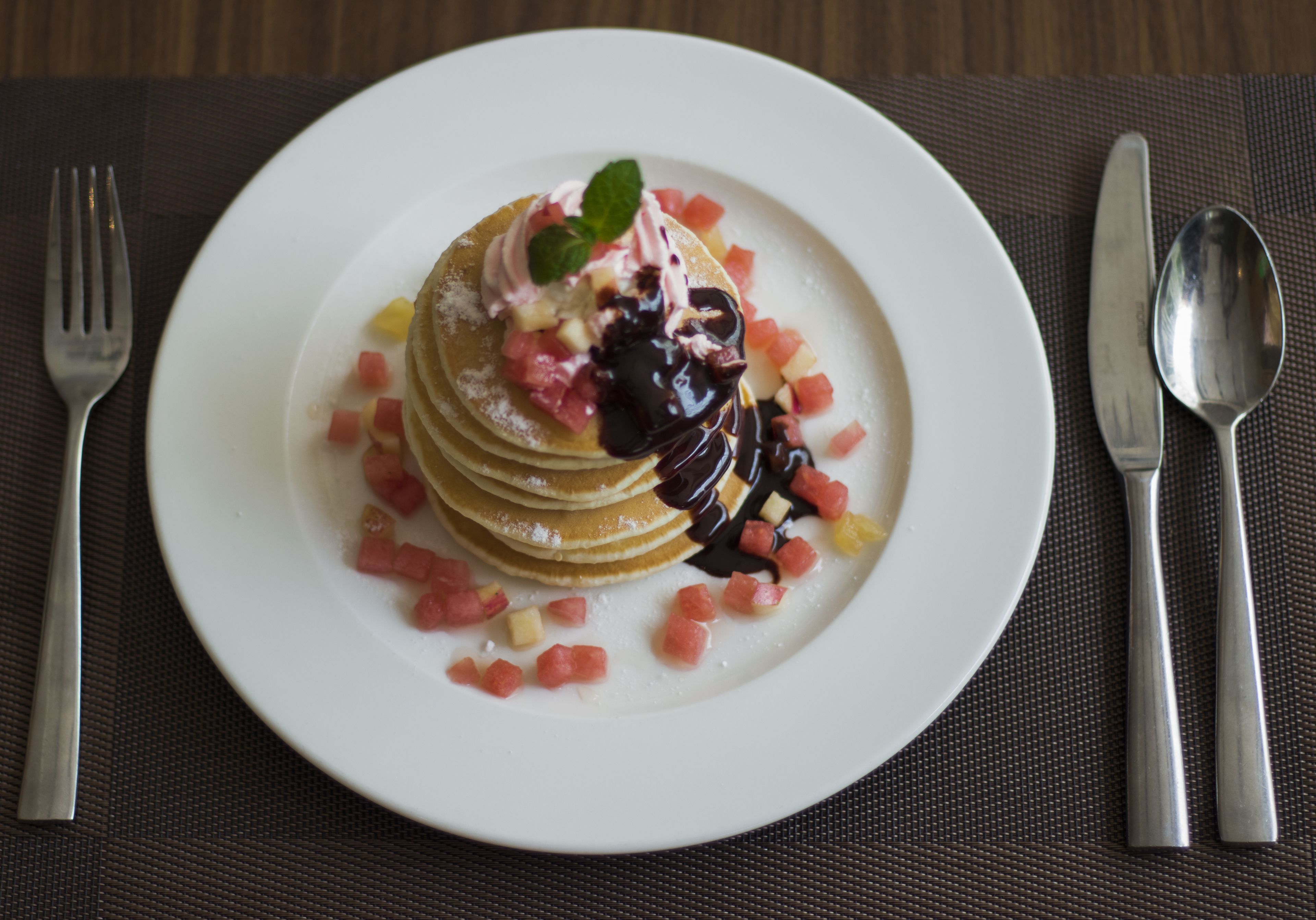 daily buffet breakfast (usd 11 per person)