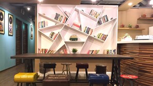 Unclassified image, 3 of 53, button - I Play Inn - Hostel (Taipei)
