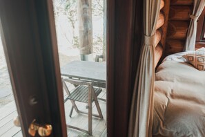 Deluxe Twin Room, Private Bathroom (112-115, Log Hotel, 1F)