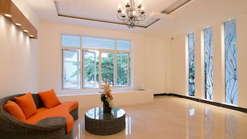 Sala de estar en el lobby