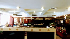 Lobby - Hotel Poonja International (Mangaluru)
