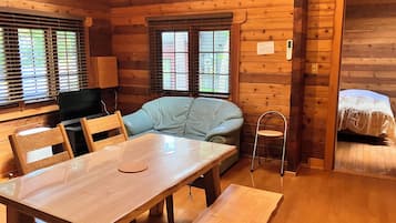 BROWNIE cottage | Living area | Flat-screen TV