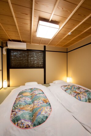 Caja de seguridad en la habitación, escritorio y wifi gratis 