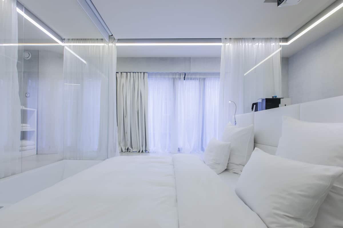 Double Room (39)
