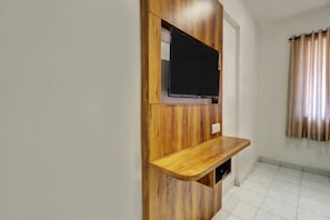 Decoración personalizada, muebles diferentes y escritorio 