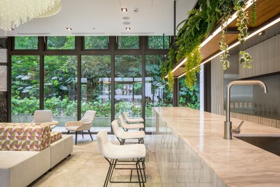 Green World NanGang Hotel