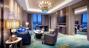 Bộ đồ giường cao cấp, minibar, két bảo mật tại phòng 