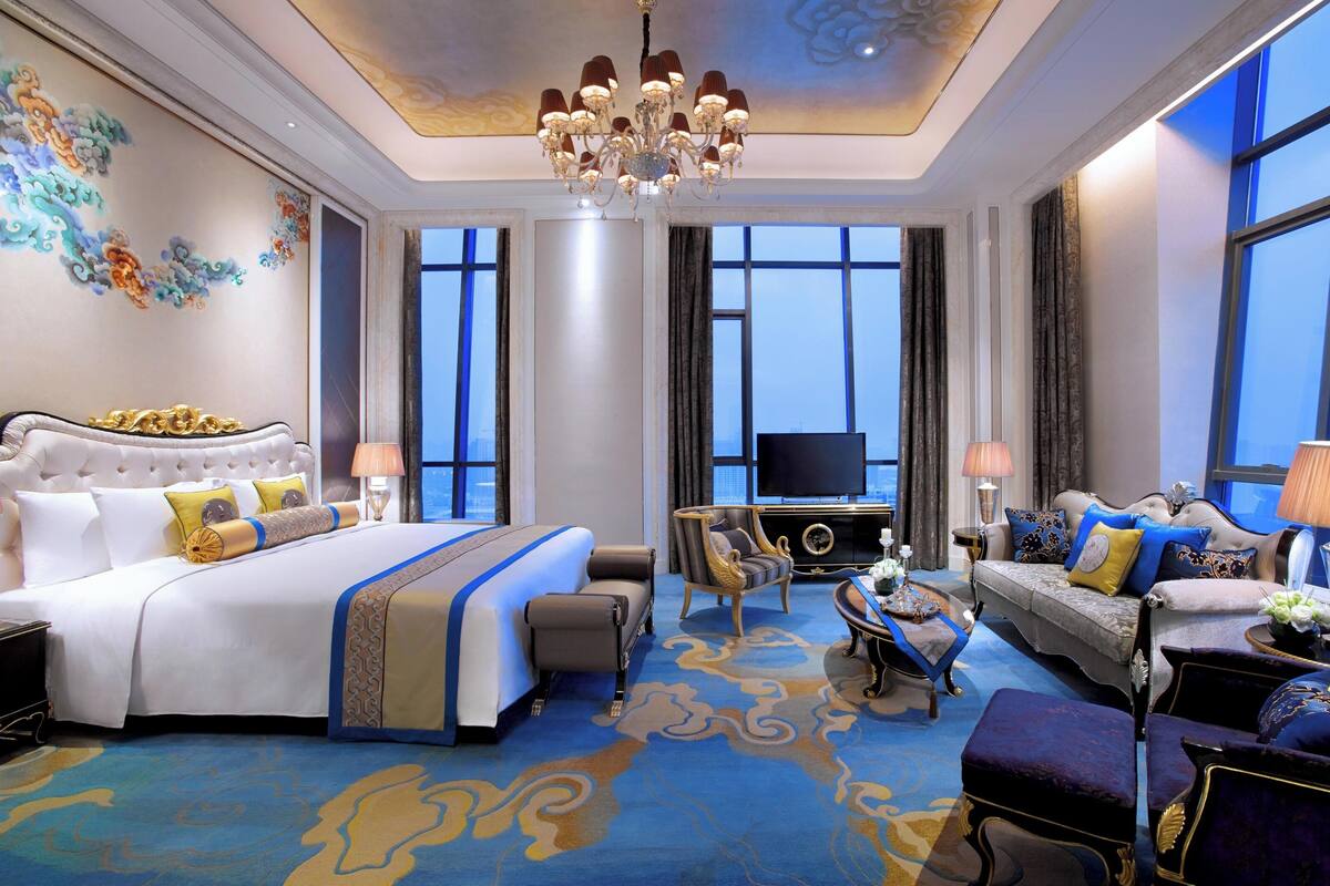 Presidential Room, 1 King Bed | Living area | LCD TV