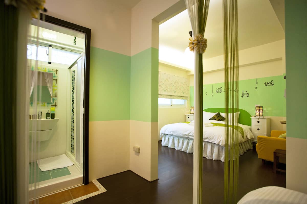 Triple Room, Patio (Green Light Rainbow) | Premium bedding, down comforters, pillowtop beds, desk