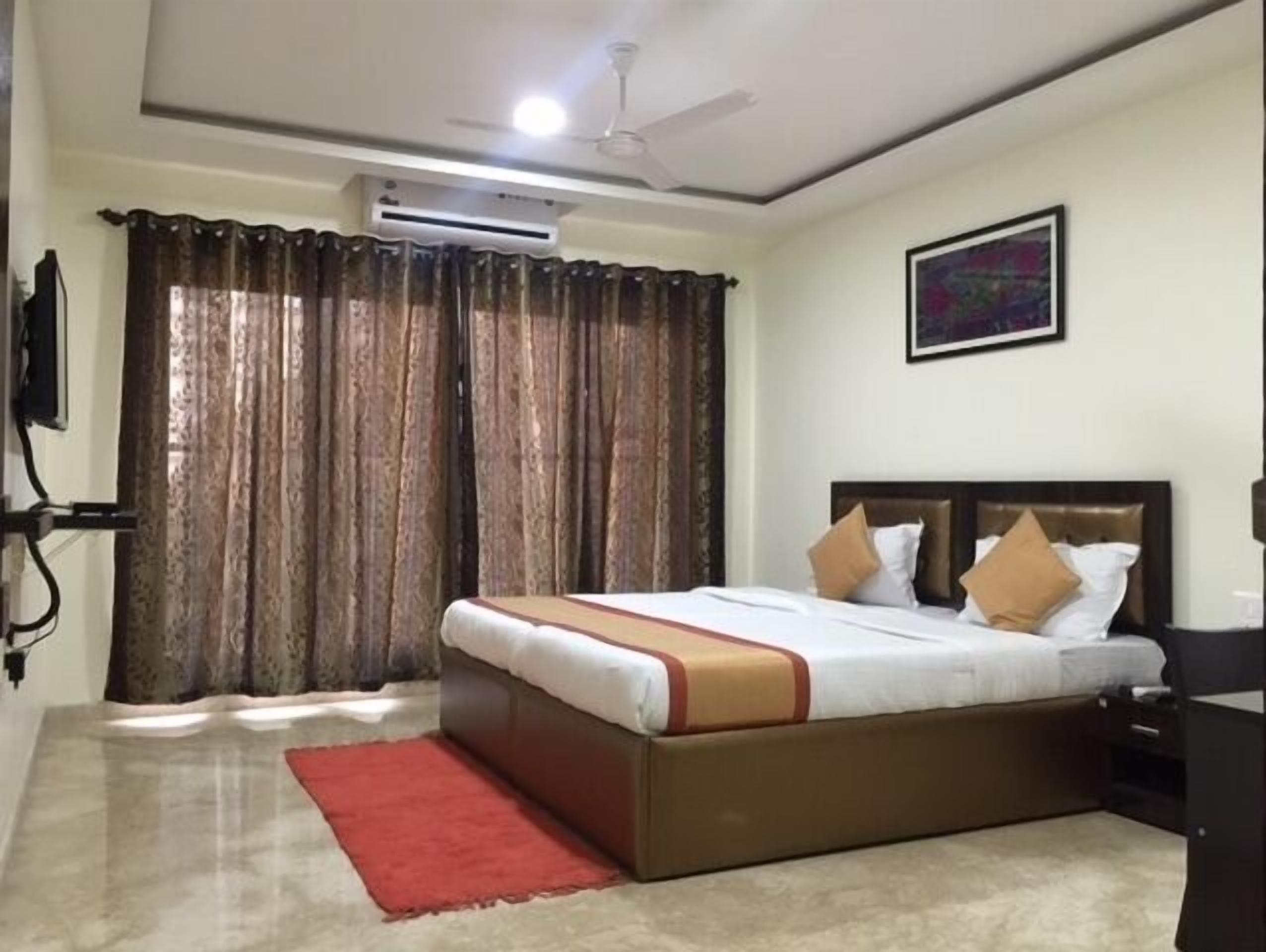 Deluxe eenpersoonskamer, 1 slaapkamer, uitzicht op meer, aan het meer | Luxe beddengoed, een kluis op de kamer, gratis wifi