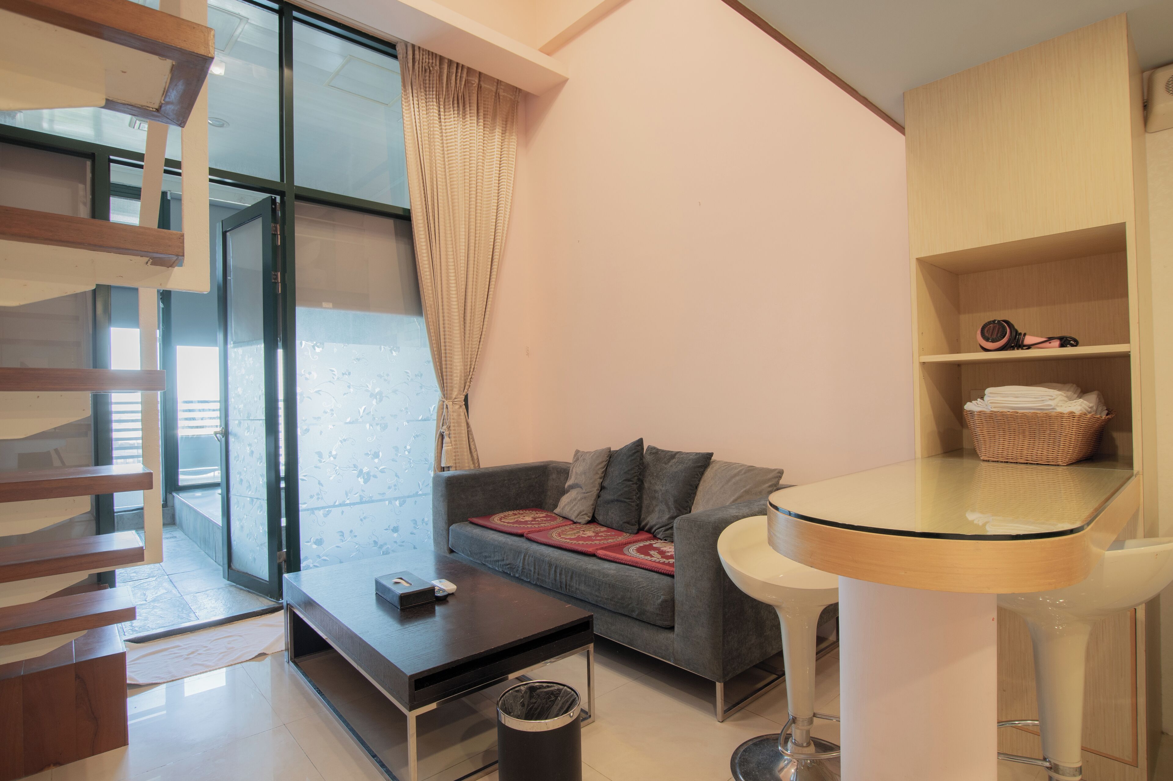 Desk, blackout curtains, free WiFi, bed sheets