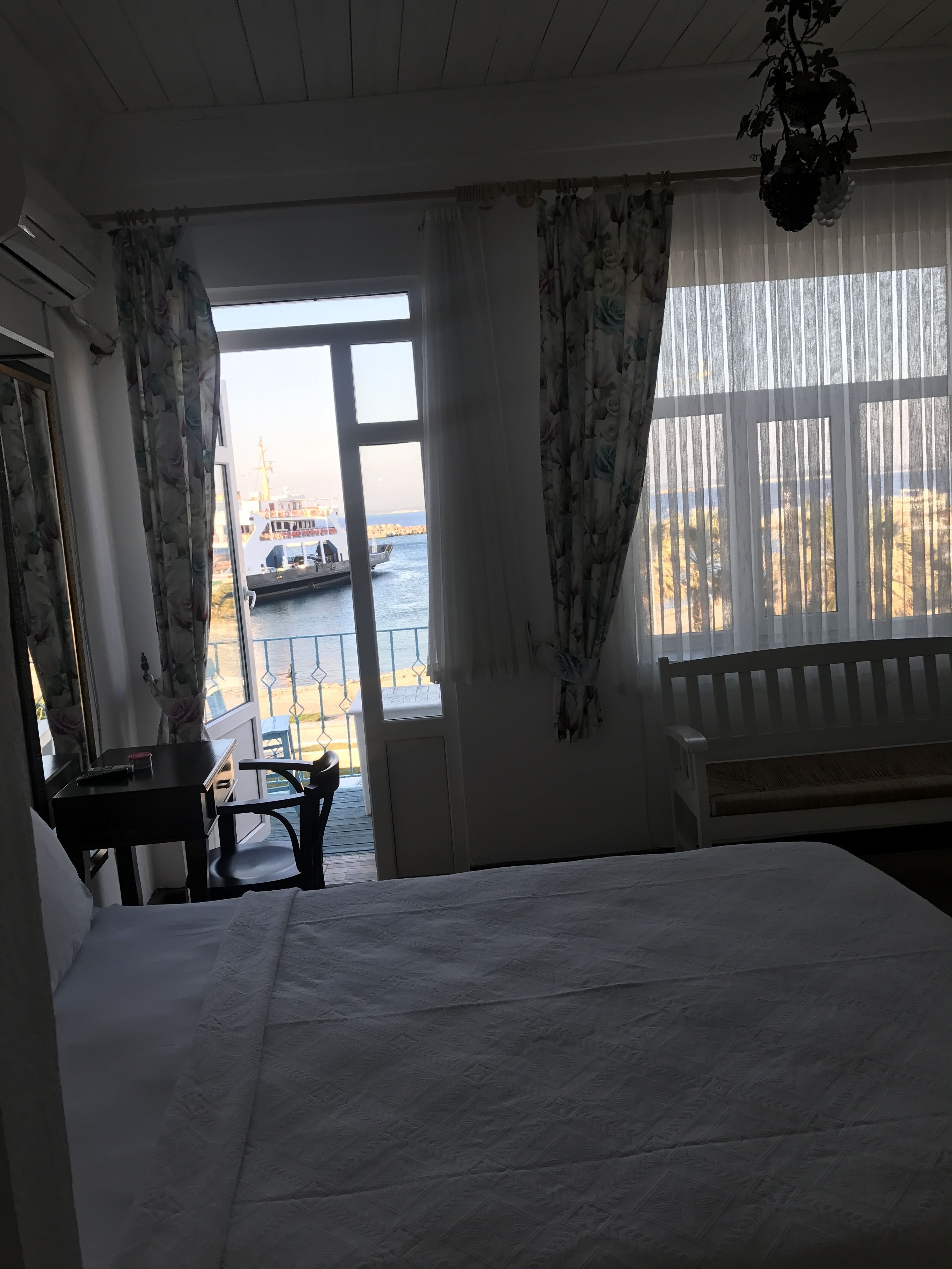 triple room with balcony, sea view | minibar, free wifi