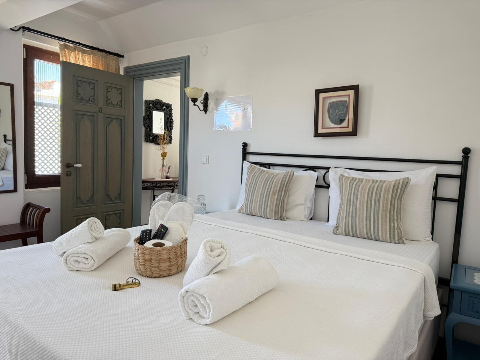 Comfort Double Room | Premium bedding, free WiFi, bed sheets