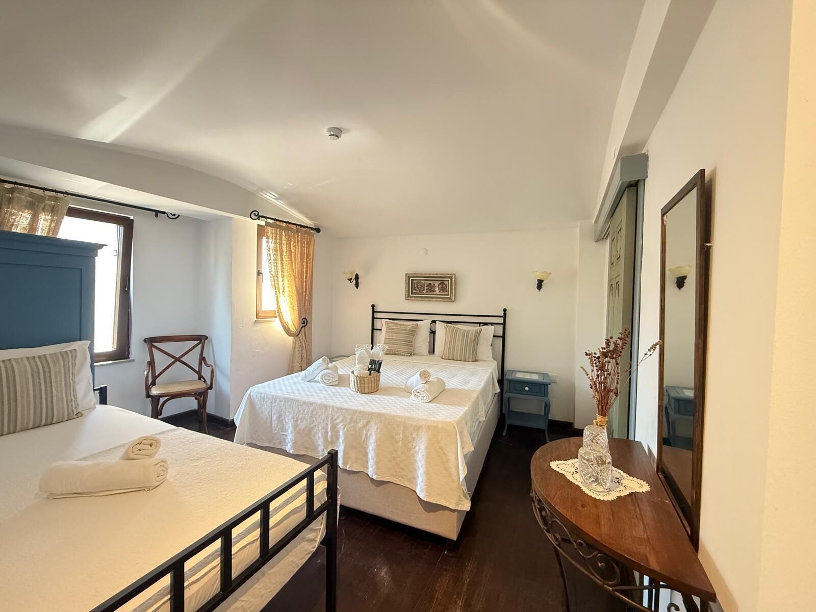 Comfort Triple Room