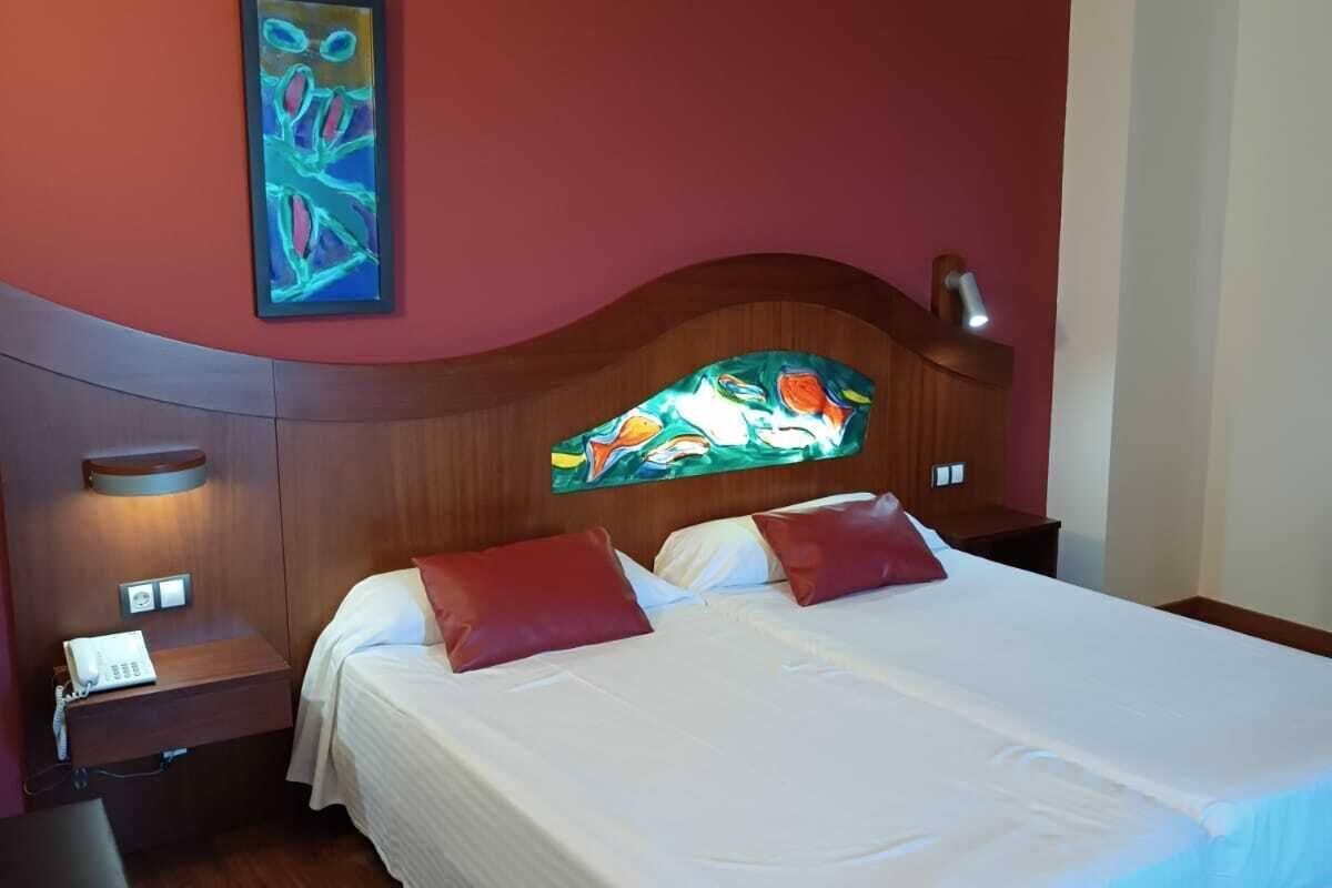 1 bedroom, in-room safe, desk, soundproofing