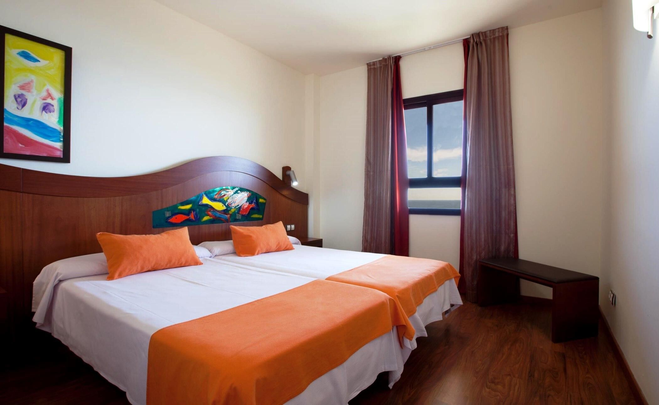 1 bedroom, in-room safe, desk, soundproofing