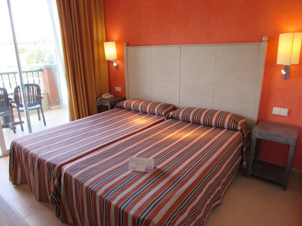 Minibar, Zimmersafe, kostenlose Babybetten, kostenloses WLAN