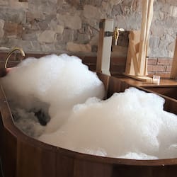 Hot tub, Turkish bath/hammam, body treatments, hydrotherapy