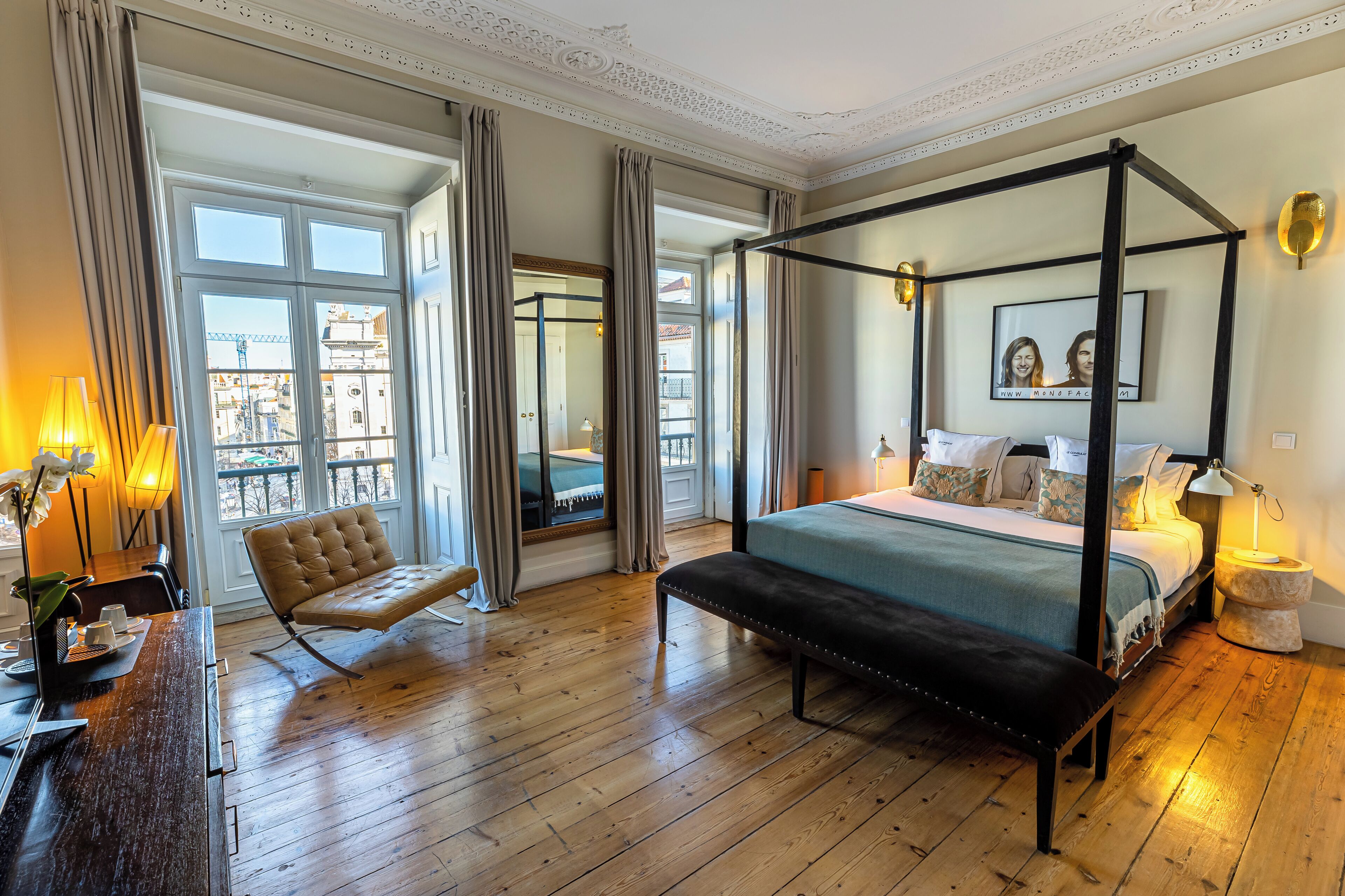 Deluxe Room with Square View | 高档床上用品、迷你吧、客房内保险箱、遮光窗帘