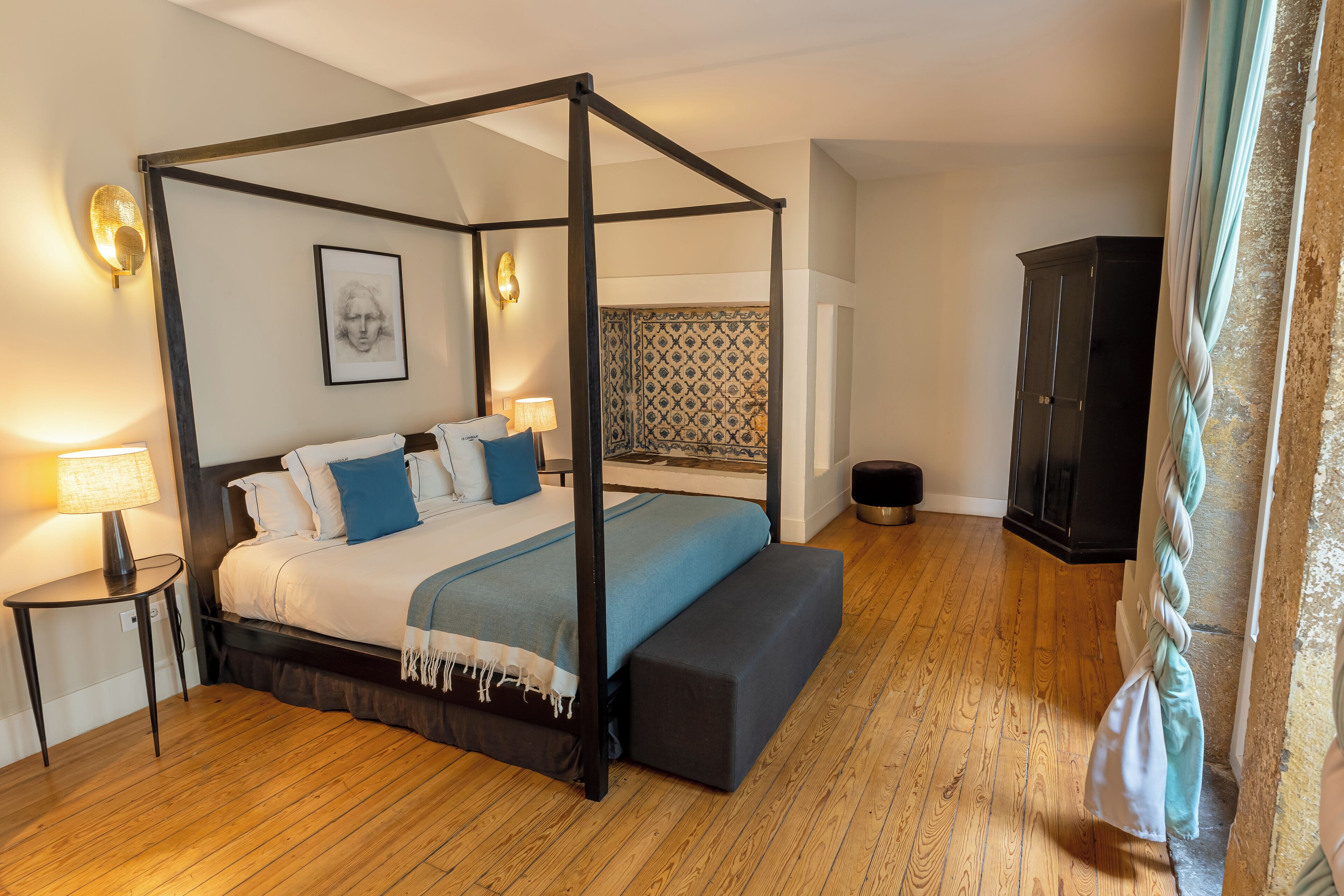 Deluxe 2 Bedroom Apartment | Sengetøy av topp kvalitet, minibar, safe på rommet og blendingsgardiner